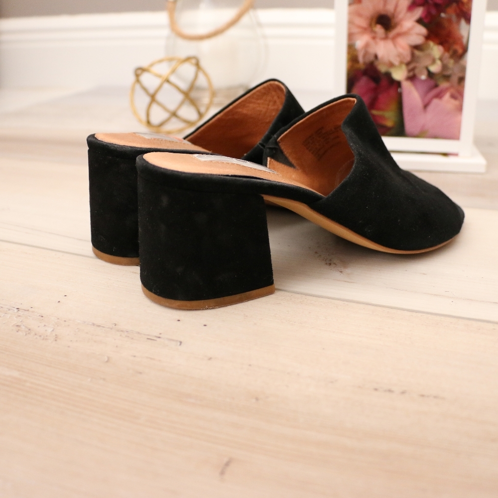 Halogen Mules - image 5